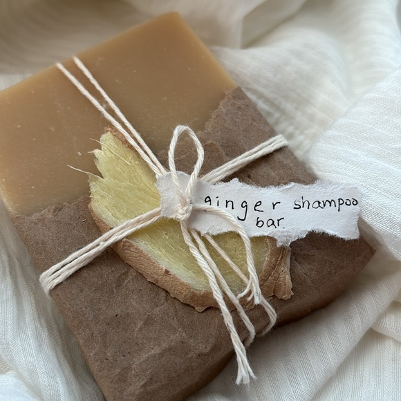 🫚 Zesty Ginger Revive Shampoo Bar – 100g Eco-Friendly - Picture 2 of 5